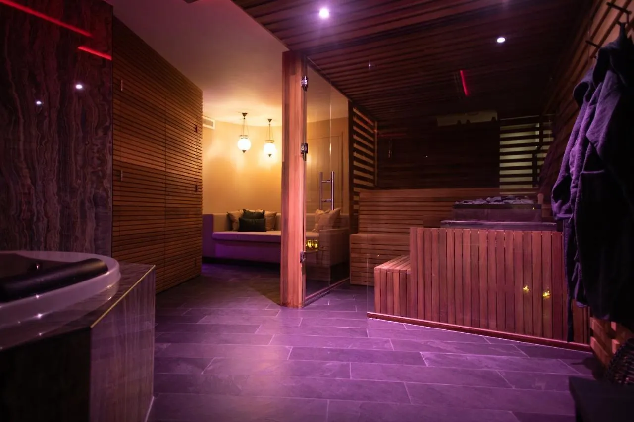 Zi Overnight Stay Eindhoven Netherlands